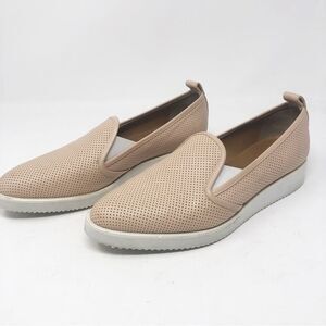 EVERLANE | Street Shoe Perforated Blush Pink Tan Slip On Sneaker Women’s Size 8